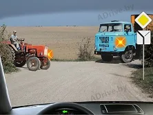 Неофициальная задача ПДД №4: Вы, управляя легковым автомобилем, поедете через перекресток?